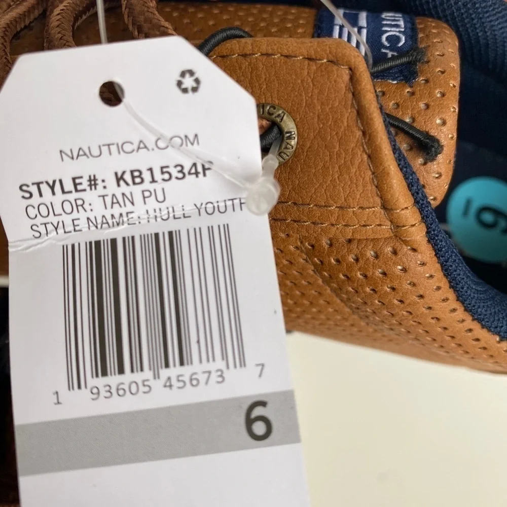 NWT Nautica Hull Youth Lace Up Tan Shoes Size 6